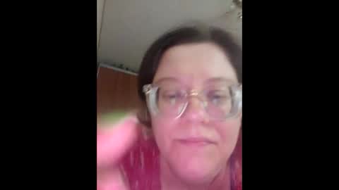 Snapshot of webgirl2 chatting on 06.01.26 Marina online show from 06.01.26