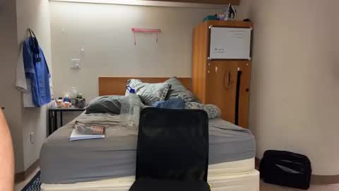 Snapshot of webslingxxxx chatting on 12.01.24 webslingxxxx online show from 12.01.24