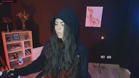 Snapshot of wednesdayfriday chatting on 12.13.24 Wednesday Please help me to reach 111 thumbs up online show from 12.13.24