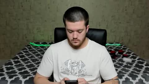 Snapshot of well_boy_ chatting on 04.04.26 well_boy_ online show from 04.04.26