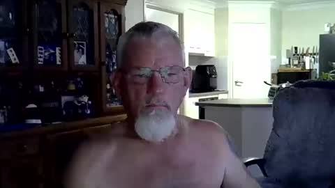 Snapshot of wellhelloo chatting on 02.12.26 Wellhelloo online show from 02.12.26