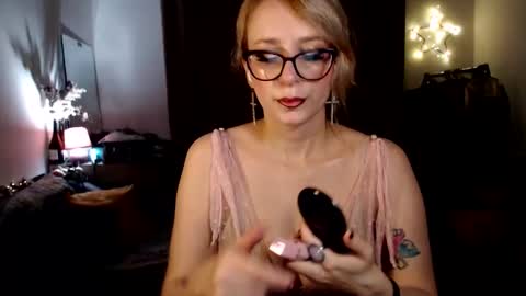 Liza online show from 11.20.25