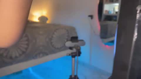 Wendy Alex online show from 02.24.25