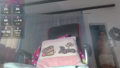 Snapshot of wendy_rivera chatting on 10.26.25 Wendy online show from 10.26.25