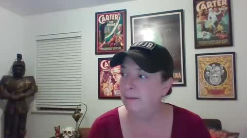 Snapshot of wendycu chatting on 12.12.24 WendyCU online show from 12.12.24