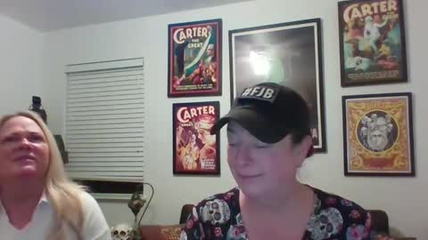 Snapshot of wendycu chatting on 12.24.24 WendyCU online show from 12.24.24