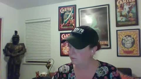 Snapshot of wendycu chatting on 12.26.24 WendyCU online show from 12.26.24