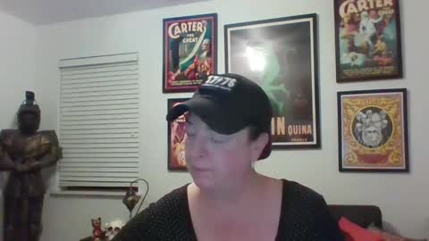Snapshot of wendycu chatting on 02.05.25 WendyCU online show from 02.05.25