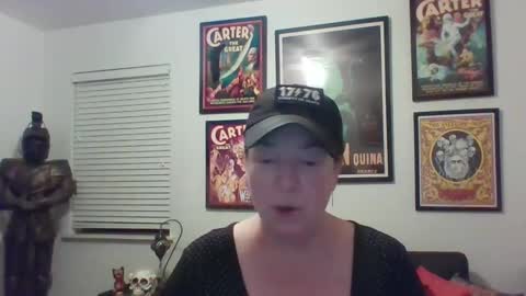 Snapshot of wendycu chatting on 02.05.25 WendyCU online show from 02.05.25