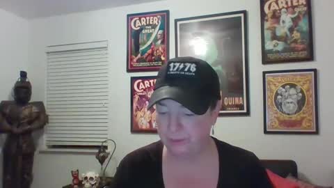 Snapshot of wendycu chatting on 02.06.25 WendyCU online show from 02.06.25