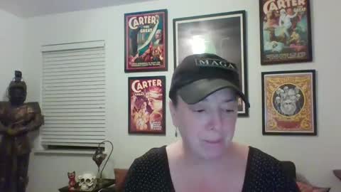 Snapshot of wendycu chatting on 02.17.25 WendyCU online show from 02.17.25