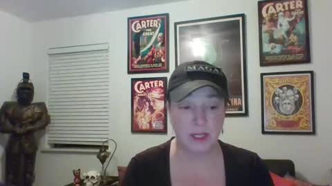 Snapshot of wendycu chatting on 02.20.25 WendyCU online show from 02.20.25