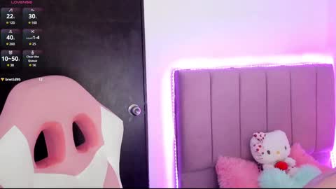 Wenstacie INDEPENDENT MODEL online show from 01.31.25