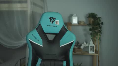 little girl who is always rightLisa online show from 11.18.25