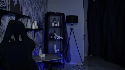 little girl who is always rightLisa online show from 12.03.25