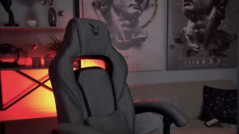 little girl who is always rightLisa online show from 03.26.26