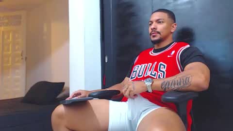 Wesley Rogger online show from 10.20.25