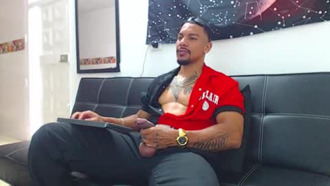 Wesley Rogger online show from 11.28.25