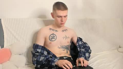 Snapshot of wesleyross chatting on 12.28.24 Wes online show from 12.28.24