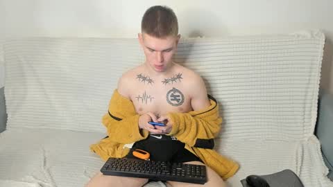 Snapshot of wesleyross chatting on 01.16.25 Wes online show from 01.16.25