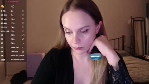 Lana online show from 09.09.25