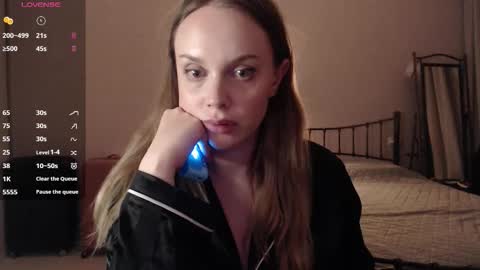 Lana online show from 09.14.25