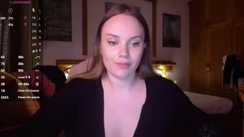 Lana online show from 04.19.26