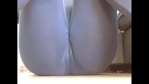 wet_pants2022 online show from 03.06.25