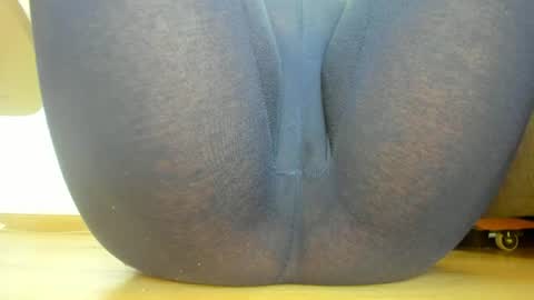 wet_pants2022 online show from 06.28.26