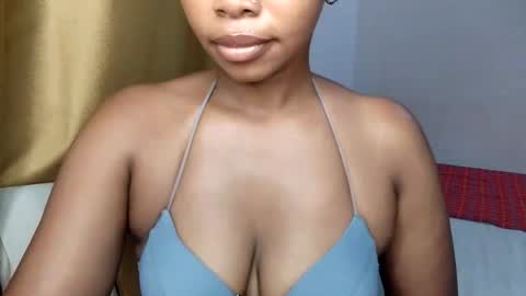Snapshot of wet_rose001 chatting on 03.15.26 Rozie online show from 03.15.26