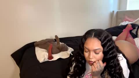 SheSquirts online show from 11.03.25