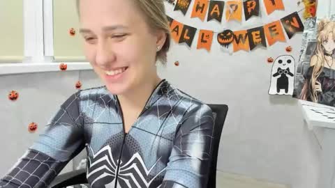 Snapshot of wetcrybaby chatting on 10.26.25 Sonya online show from 10.26.25