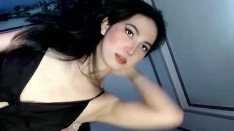 Snapshot of wetcumnaughty69_rihanna chatting on 10.15.25 Rihanna online show from 10.15.25