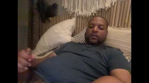 Snapshot of wettdreammcumtru chatting on 10.09.25 Magic johnson 313 online show from 10.09.25