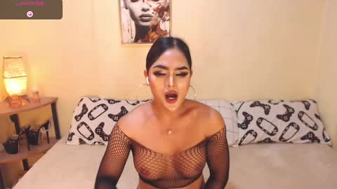 Snapshot of wetwildsugar69 chatting on 12.21.24 sam sugar online show from 12.21.24