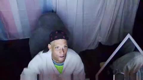 Snapshot of whimsicaljoy chatting on 11.09.25 whimsicaljoy online show from 11.09.25