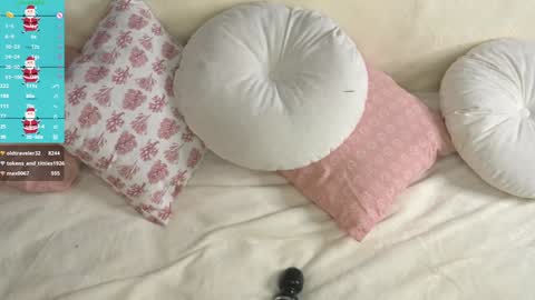 Naomi online show from 12.23.24