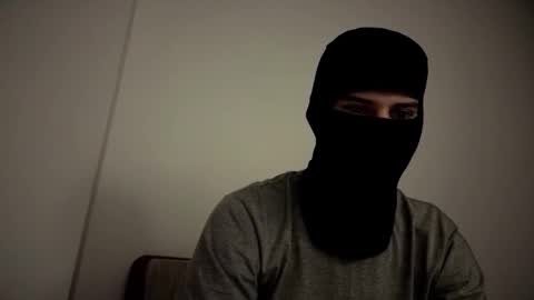 whispero_o online show from 12.20.25