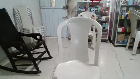 Snapshot of white_boy84723 chatting on 01.20.25 white boy online show from 01.20.25