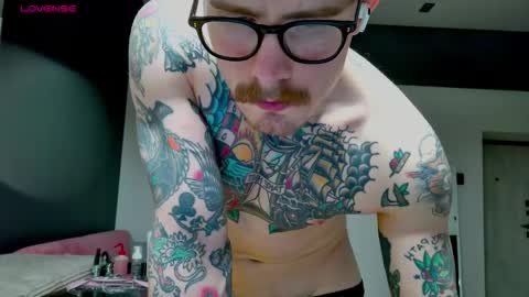 Max online show from 11.30.25