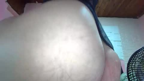 white_sexy_ online show from 01.08.25