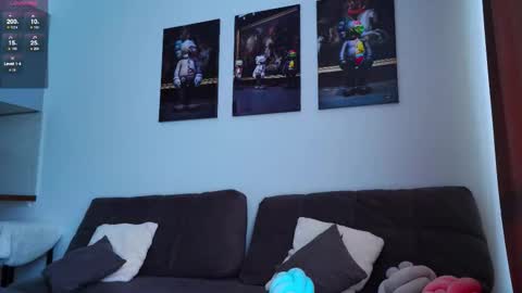 Snapshot of whitebanny chatting on 10.08.25 Kate  online show from 10.08.25