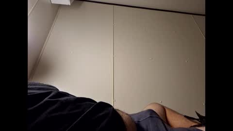 whiteboi9284 online show from 02.01.26