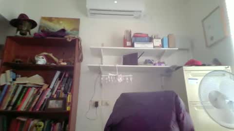 whiteboomer online show from 12.21.25