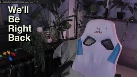 Snapshot of whiteegrimm chatting on 12.24.24 Gus online show from 12.24.24