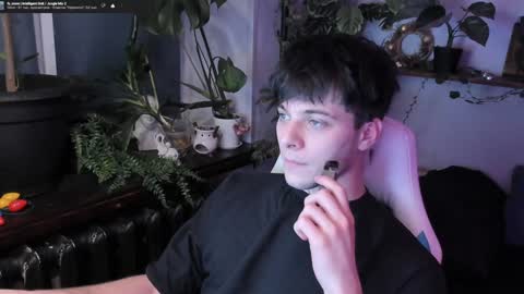 Snapshot of whiteegrimm chatting on 01.14.25 Gus online show from 01.14.25