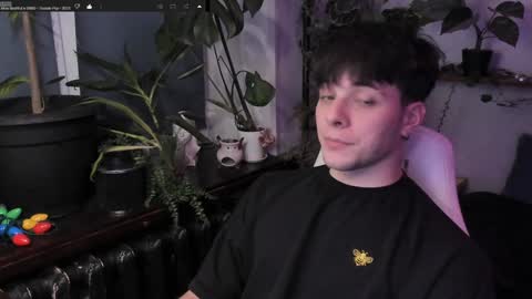Snapshot of whiteegrimm chatting on 01.19.25 Gus online show from 01.19.25
