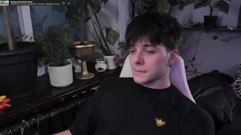 Snapshot of whiteegrimm chatting on 01.24.25 Gus online show from 01.24.25