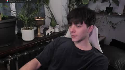 Snapshot of whiteegrimm chatting on 02.11.25 Gus online show from 02.11.25