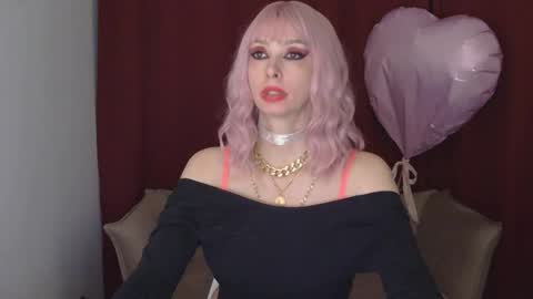 White Queen online show from 02.18.25